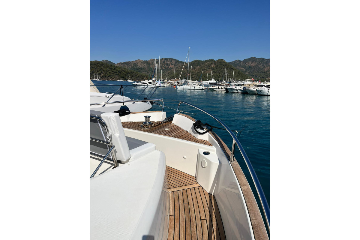 2014 BENETEAU SWIFT TRAWLER 50 7