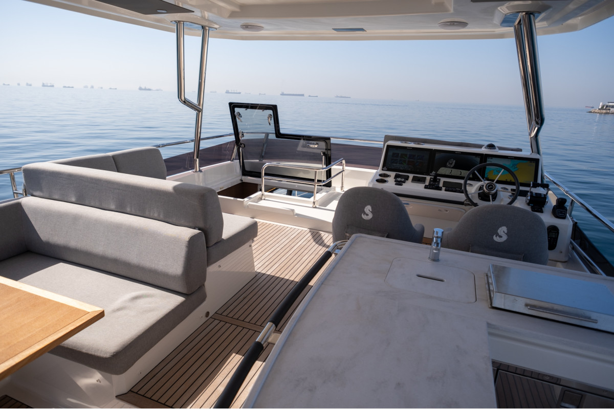 2023 BENETEAU GRAND TRAWLER 62 12