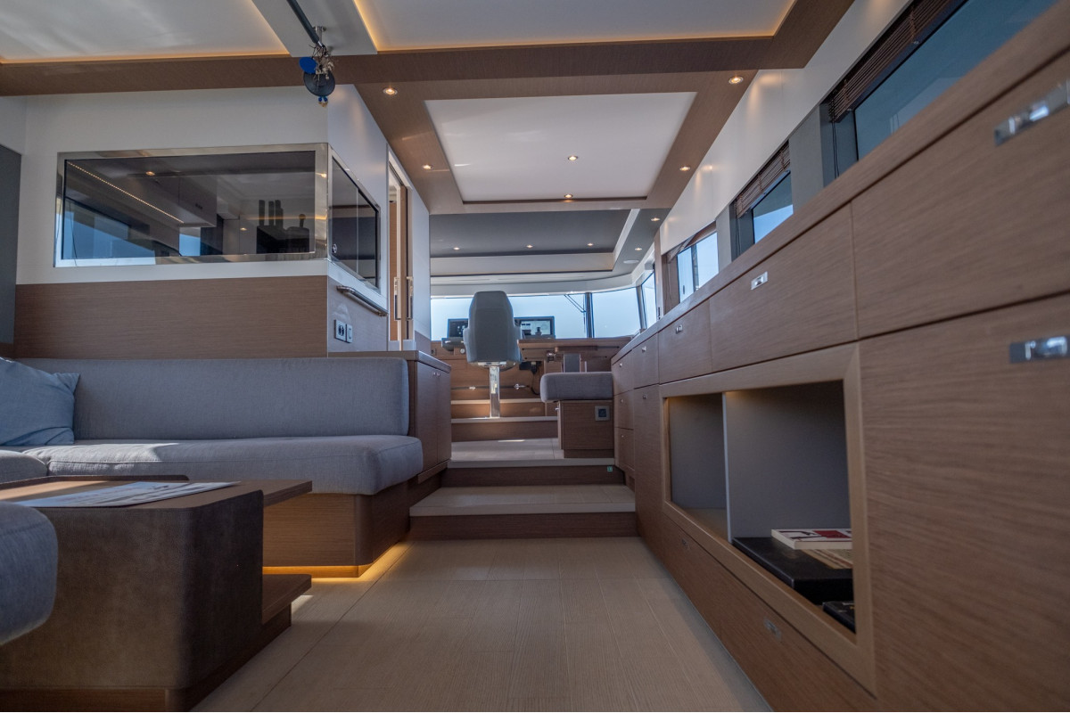 2023 BENETEAU GRAND TRAWLER 62 22