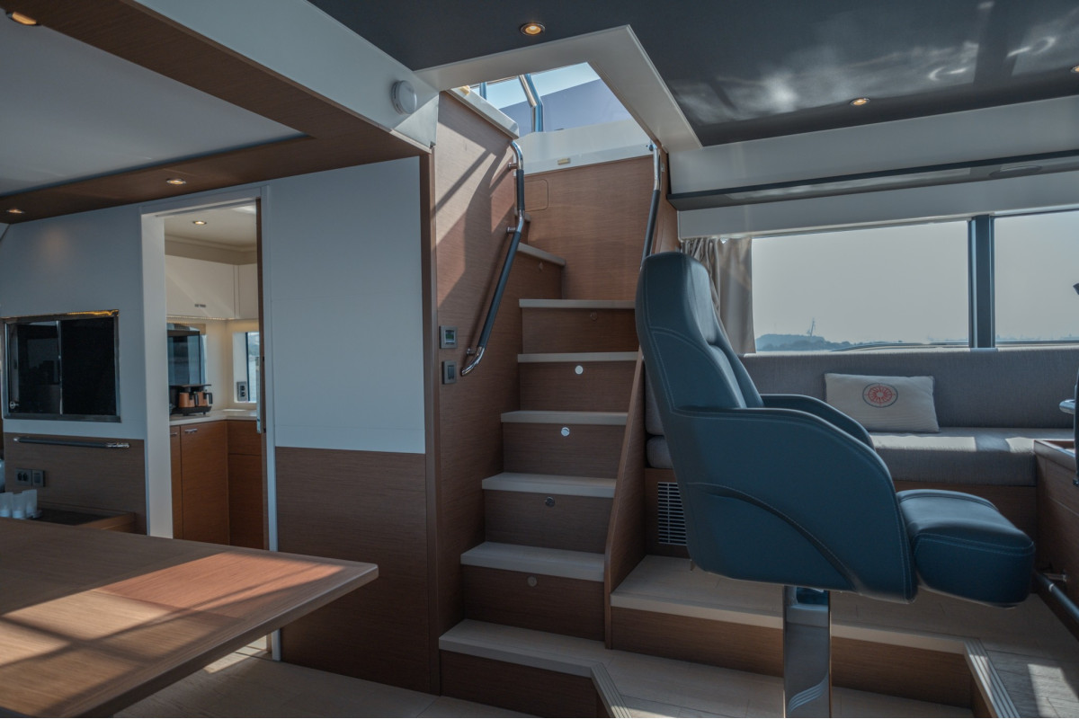 2023 BENETEAU GRAND TRAWLER 62 40